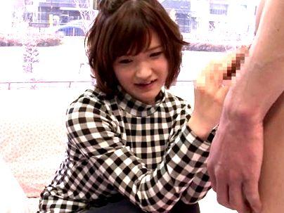 ＜筆下ろし！＞「え、おっきい…！」静音系巨乳おっぱい24歳お姉ちゃん！童貞チンポ筆おろしシテクレチャウ！