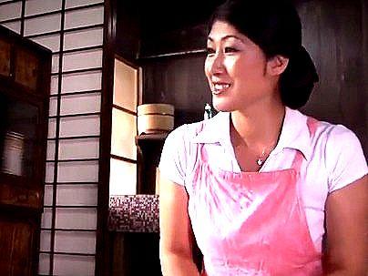 ＜五十路！＞未亡人の性欲高め熟女のオバサン！近所のおじさんチンポでエチエチ！