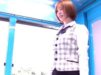 ＜黒パンスト！＞「めっちゃ！ええ女…♡」ショートカット茶髪OL！ＭM号でエロ行為に発展シチャウゾ！