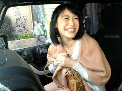 ＜アプリでゲット！＞可愛らしい人妻がゲットできたのでオチンポさっそく挿入ｗｗｗｗ