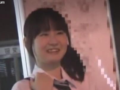 ≪バス≫【痴漢】小柄なカワイ子ちゃん美少女がバスの中で犯されちゃうぞｗｗｗｗｗ