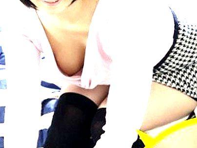 ＜家庭教師！＞「これ、無理ｗW！」清楚系の極エロカワイ子ちゃん家庭教師！胸チラに興奮して禁断エロ行為になるぞ！