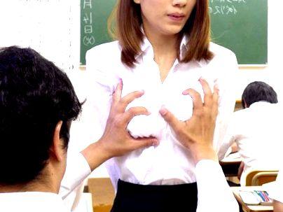 ＜女教師！＞「ほらほら…先生！」美乳おっぱい先生！調教エロ行為で事業中でも楽しんじゃうぞ！