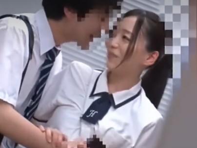 ≪図書館≫【痴漢】真面目そうな清楚系美人お姉さんが痴漢されてエロ行為にｗｗｗｗｗｗ