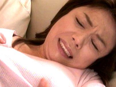 ＜旦那の同僚に！＞豊満ムチムチエロい体のおくさんヒトヅマが夫の同僚にヤラレマクリになるぞ！！！！