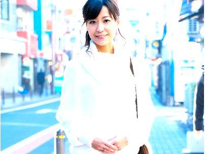 ＜人妻美魔女！＞「色っぽいｗW！」上品な感じの貧乳おっぱい美魔女！口説いてエチエチザーメン中出しに！