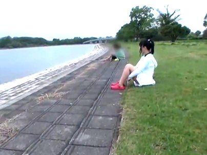 ＜無毛ワレメ娘に生挿入！＞逆転マジックミラー号で素人の無毛ワレメなロリ娘に生挿入しちゃうぞｗｗｗｗ