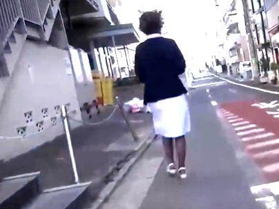 ＜ナースと制服のまま！＞シロウトのレベルじゃないカワイ子ちゃんナースがエロ行為にｗｗｗｗ