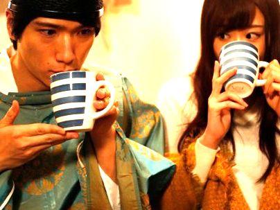 ＜エロドラマ！＞「この人大丈夫？？」過去からやってきた男！セックスしないと戻れないから・・・