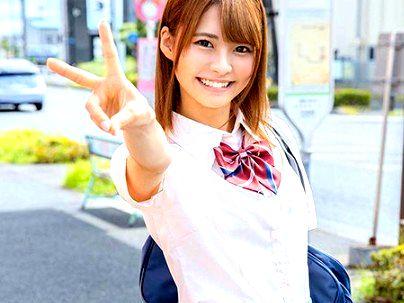 ＜素人！＞「ピース…！」美乳おっぱい可愛らしい女子ギャル！この可愛い顔に汚いザーメン顔射ぶっかっけ！
