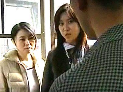 ＜ヘンリー塚本！＞ライダースーツ一姿の激エロ美女！誘惑からエロ行為に発展シチャウゾ！