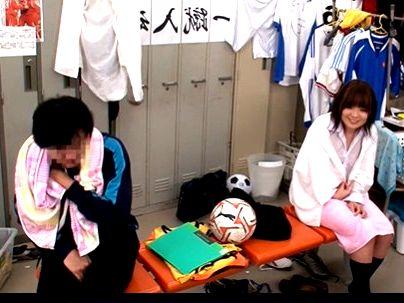 ＜部活マネ！＞「濡れちゃった…♡」雨でぬれた巨乳おっぱいマネージャー！部室でエロ行為に発展シチャウゾ！