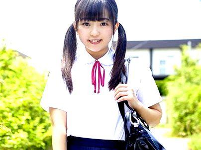 ＜制服美少女！＞「かわええ…」田舎のスリムな体のカワイ子ちゃん！ＭＭ号でエロ行為最高でしょｗW！
