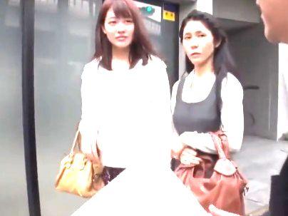 ＜親子丼！＞「え？これからですか？」巨乳おっぱい素人娘と親！口説かれて種付け膣内射精ザーメン中出しに！