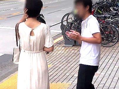 ＜清楚美人！＞街で見かけた清楚系真面目そうなお姉さん！ナンパでゲットしてエロ行為しちゃうぞ！