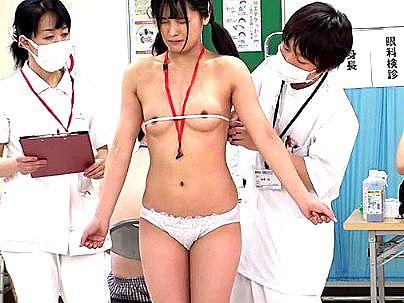 ＜健康診断！＞スレンダー美乳カワイ子ちゃん美少女！エロ健康診断の餌食になっちゃう！