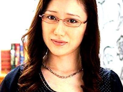 ＜四十路熟女！＞性欲高まり我慢限界の美魔女オバサン！カウンセリングでエロ行為になっちゃう！