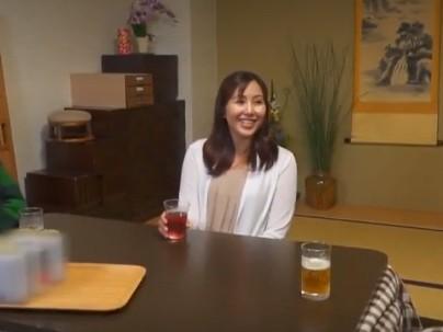≪人妻≫【浮気】旦那が酔っぱらっている間に義理弟誘惑しちゃうエロしこな人妻ｗｗｗｗｗ