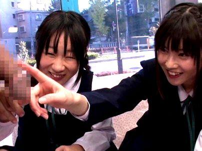 ＜素人企画！＞「で、で、でっかい？？」清楚系可愛い女子達！エロ企画で巨根でビックリしちゃう！