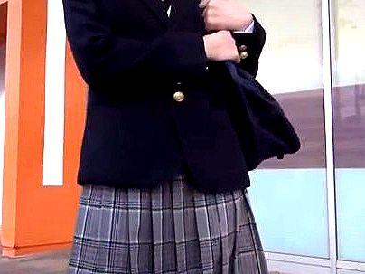＜制服美少女！＞「かわええ…♡」真面目そうな清楚系カワイ子ちゃん！エロ行為で興奮してザーメン中出しに！