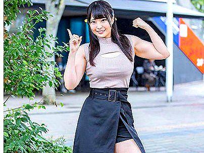 ＜元女子プロレスラー！＞清楚系真面目そう筋肉お姉さん！早漏素人とエロ行為になるぞ！