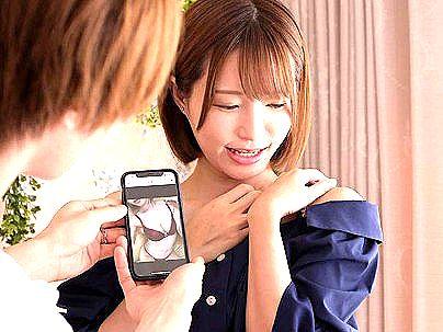＜裏垢女子！＞隣人スレンダー巨乳おっぱい美人！実はSNSで裸をのせちゃうヤバい子！エロ行為持ち込んじゃう！