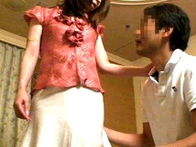 ＜三十路人妻！＞スレンダー細身奥さんヒトヅマが旦那に内緒でエチエチシチャウゾ！！！