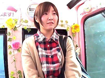 ＜マジックミラー便！＞「出ちゃうのん…♡」清楚な感じの可愛い予備校生！ＭＭ便でマジイキ絶頂シチャウゾ！！