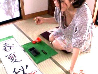 ＜胸チラ＞スレンダー細身の綺麗なおねえちゃんが胸チラしてるから我慢限界で！！！