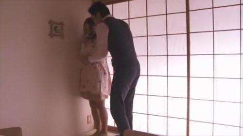 voluptuousな姉が和室で誘惑。