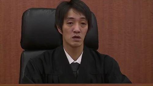 裁判中、弁護士が性的に高揚した