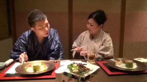 欲求不満の妻、激しく突き上げられ、女の悦楽が爆発する。