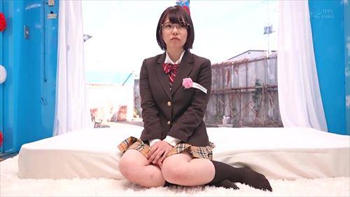 卒業したばかりの女の子を、欲望のままに乱暴し、激しく犯して、何度も射精させる