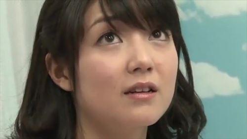 性描写の多い企画で、最初はミラー越しにだけだったが、最後は素っ裸で性交までした。