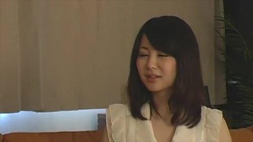 主婦、肉棒を貪り、快楽に溺れ
