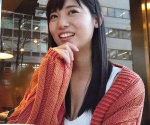【コスプレ】アダルト男優をストーキングしている女の子が夢見たエッチ！ち〇ぽをスッポリと咥えて吸着するスケベマ〇コ
