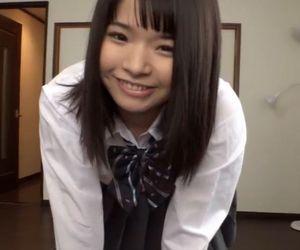 【美少女】仲が良すぎてイチャイチャしながらエッチなことを楽しんじゃう！男性器をずぶりと飲み込んで離さないスケベマ〇コ
