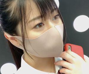 【美少女】意外にもマン毛全剃りのツルマンでした！準備万端の濡れマンを激しくピストン
