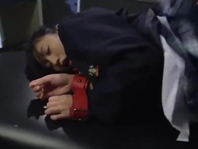 【無料エロ動画】相手に拘束されてやりたい放題犯される！張りのある若い肌は誰しもを魅了する