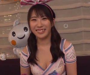 【フェラ】街でセクシーなハロウィン服の女の子をナンパ！男女が一つになると感度が最高潮に跳ね上がる
