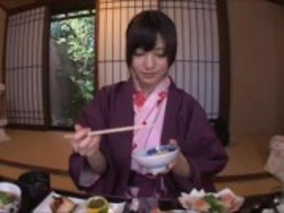 【温泉】アツアツのカップルが普段と違うシチュエーションで燃え上がる！ふとした時に見せる初心な表情で萌えさせる