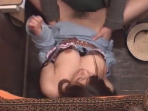 「居酒屋で出会った女性とトイレで密会！こっそりエッチした話」