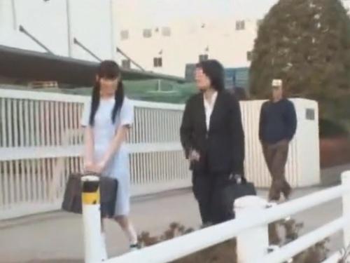 「令嬢専門校のロリ娘が変質者にバス内で襲われ・・・無力感に苛まれる・・・」