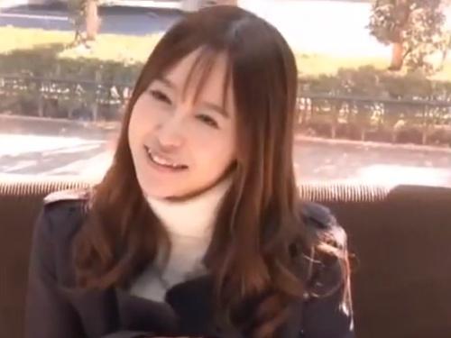 【衝撃映像】スケベな開発で悶絶！巨乳な人妻がカメラの前で次々とさ荒れる！