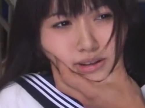 「助けを求めても許されず・・・女子校生が鬼畜男に犯される恐怖！」