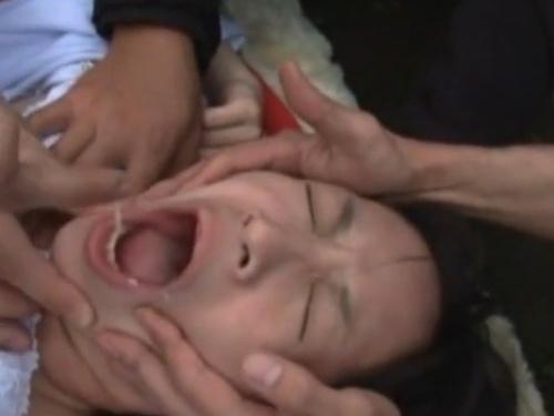 狂気に満ちた闇の中で泣き叫ぶ美少女女子校生の悲劇