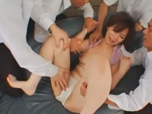 淫靡な罠に陥った義父と嫁の秘密の関係！禁断の縁組とその結末「フェラ×痴漢」