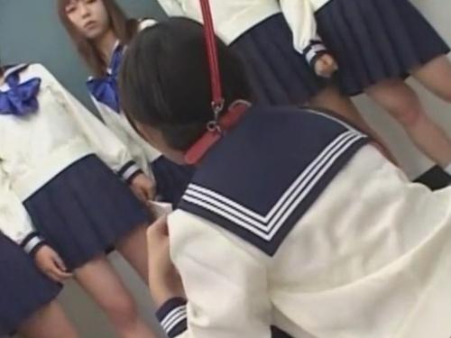「女子生徒の悲劇」学校で性的虐待を受け・・・いじめのターゲットにされた悲しい物語