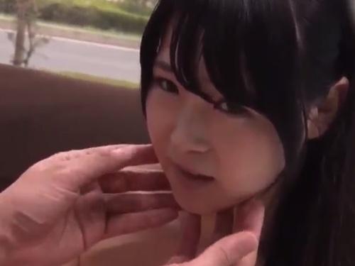 【衝撃】19才姫系アパレル店員が秘密のアルバイトでエッチなご奉仕プレイ！