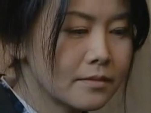 「戦争時代の豊満なおばさん・・・肉体奴隷のレイプから生き残るために妊娠覚悟で戦う人妻ドラマ！」